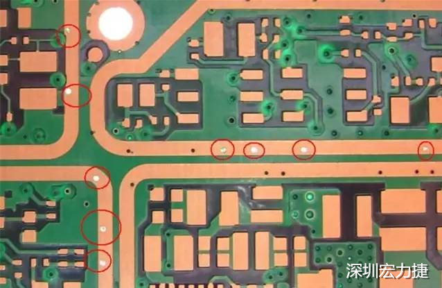 防止PCB過波峰焊時錫從導通孔貫穿元件面造成短路；特別是我們把過孔放在BGA焊盤上時，就必須先做塞孔，再鍍金處理，便于BGA的焊接。