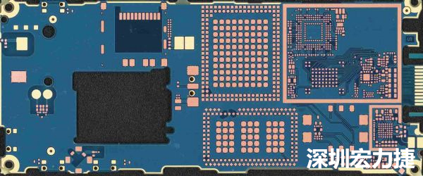 手機(jī)可用的PCB空間相當(dāng)小，而1片式的設(shè)計(jì)是節(jié)省成本的作法，如何做到區(qū)隔不同子系統(tǒng)、降低雜訊干擾，是設(shè)計(jì)關(guān)鍵。