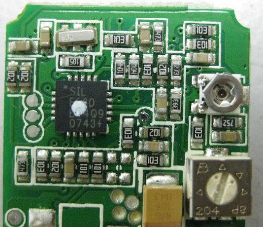 PCBA加工IC元件主要分為DIP及SMD兩大類，DIP 插件的IC，SMD (Surface Mount Device) 表面貼裝元件。