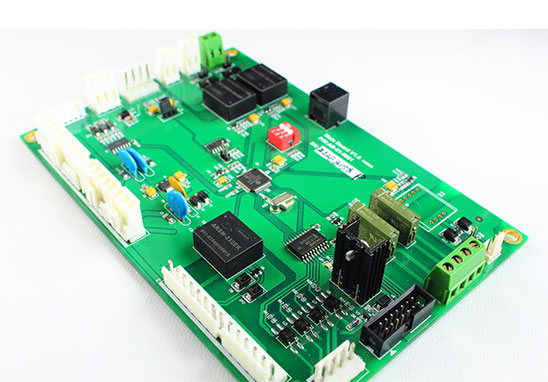 PCB布局：熱敏設(shè)備放置在冷空氣區(qū)域中，溫度測量設(shè)備放置在最熱的位置